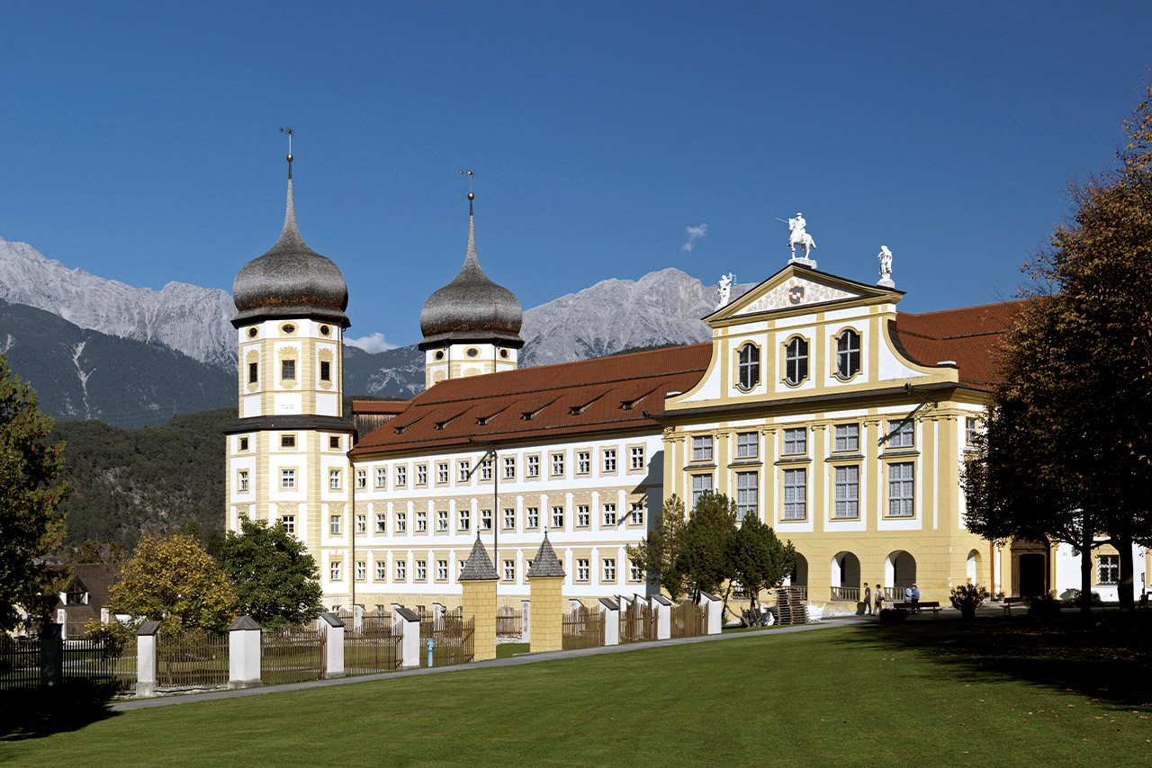 Stift Stams
