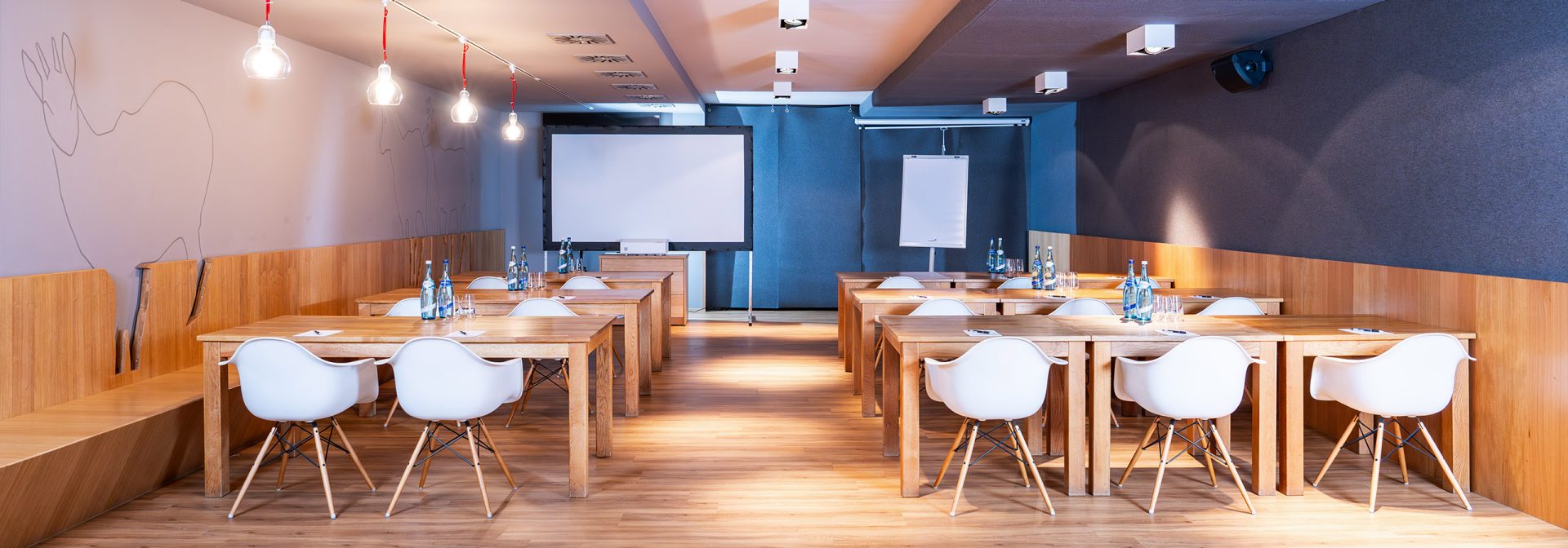 Sitzbereich der Gamsbar.