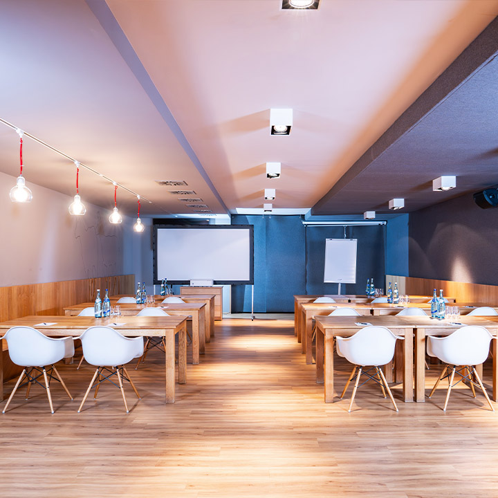 Sitzbereich der Gamsbar.