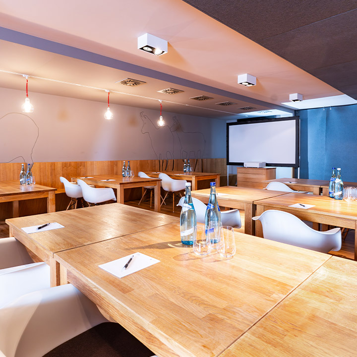 Sitzbereich der Gamsbar.